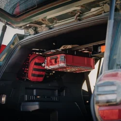 Panel wewnętrzny MOLLE prawy Bison Gear Toyota 4Runner 25-